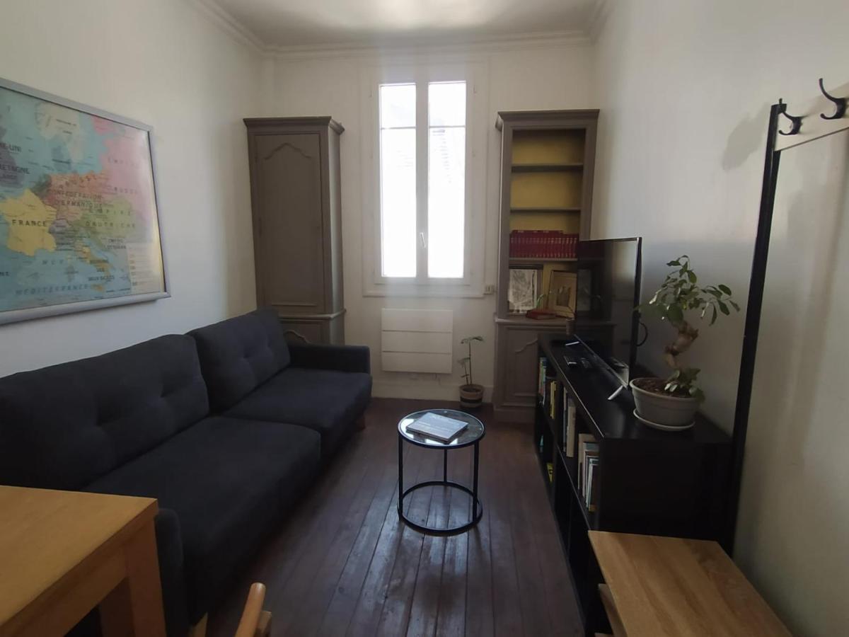 Le Nid Normand Avec Terrasse - Stationnement Facile Et Gratuit - 5 Min Seine Apartment Deville-les-Rouen Bagian luar foto